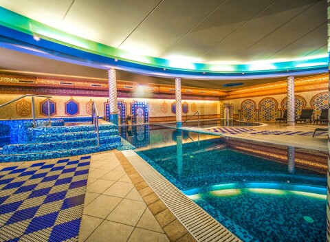 Maďarsko pri hrade Sümeg: Hotel Kapitány Wellness ****+ s polpenziou a termálnym wellness + jazdecká show