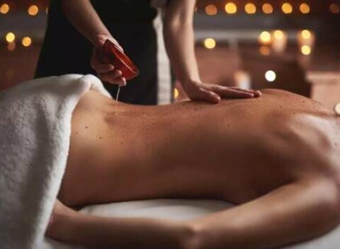 Exkluzívna thajská olejová masáž v jednom z najobľúbenejších salónov v centre mesta.