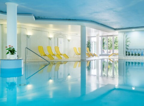 Alpy pri ski areáloch: Poby v 4* Berghoteli Jägerhof s polpenziou a wellness (bazén, sauny) + welcome drink