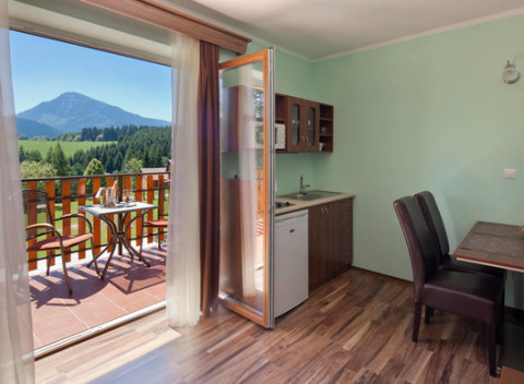 Pobytové balíčky s wellness na všetky 4 ročné obdobia v hoteli Holiday Park Orava***.