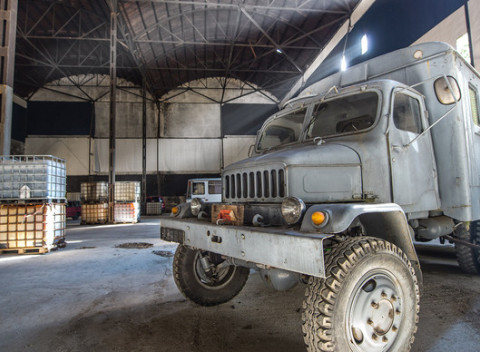 SWAT airsoft so 400 guľôčkami v Hero Factory - spolu až 10000 m² autentických priestorov.