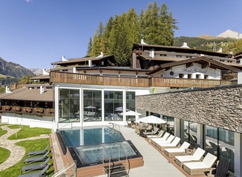 Tirolsko: Národný park Vysoké Taury v Hoteli Goldried s polpenziou a vstupom do wellness (2 bazény, 4 sauny)