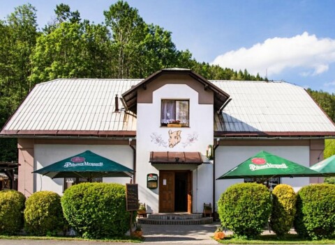 Dovolenka pri Jeseníku: Lipová-lázně v Hotýlku u Kance s raňajkami či polpenziou, vínom a bohatými aktivitami