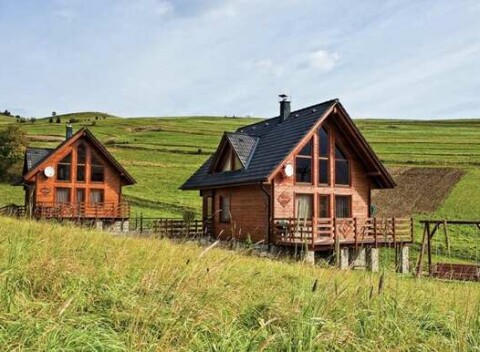 Chaty Winter & Summer v krásnej scenérii Belianskych Tatier