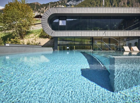 Aktívny aj relaxačný pobyt v Južnom Tirolsku: 4* Wellness Sporthotel Ratschings s polpenziou a bazénmi + sauny