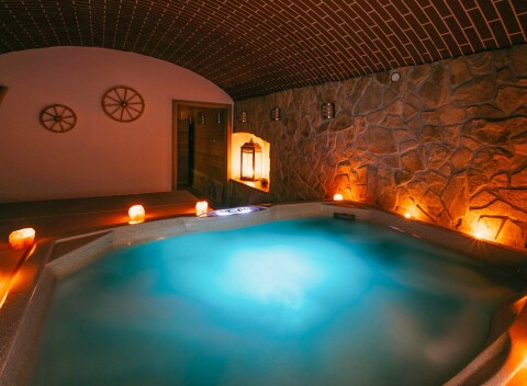 Žďárske vrchy pri ski areáloch: Pobyt vo Wellness penzióne Marta s polpenziou a procedúrou + aktivity pre deti