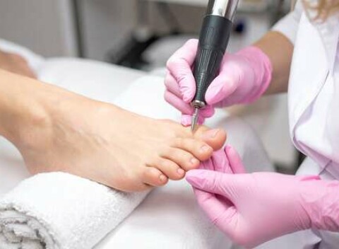 Rôzne druhy pedikúry v salóne Birada Medical Beauty