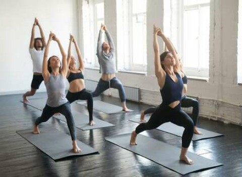 Permanentka na jogu alebo pilates do Sunflower studia v Dúbravke