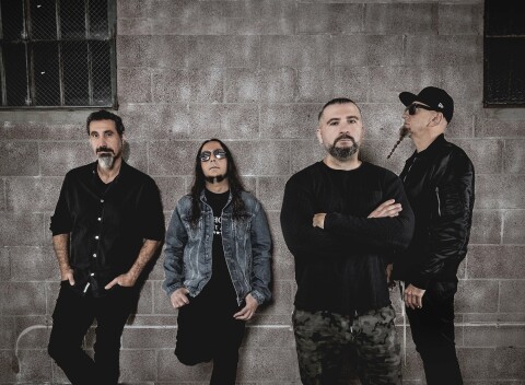 Metalová ikona System of a Down naživo v Düsseldorfe: Vstupenky na koncert, nápoje + pobyt v prémiovom hoteli