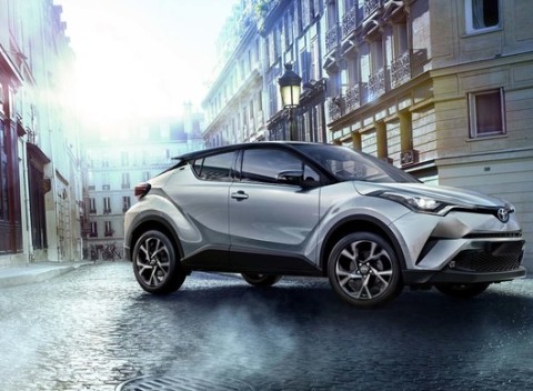 Jarná a veľkonočná cesta za dobrodružstvami s AVISom. Prenájom vybraného vozidla na 1 deň.