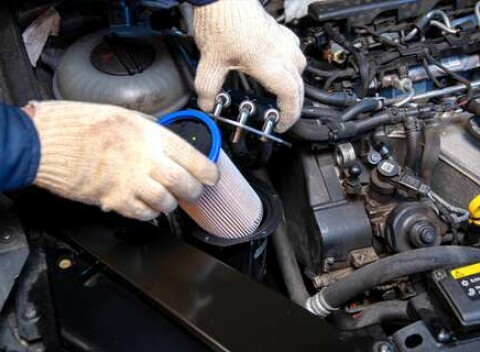 Výmena oleja a filtrov v autoservise LongLife - kľúč k spoľahlivosti vášho vozidla