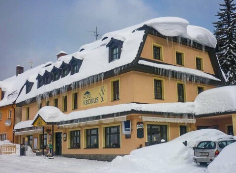 Pec pod Sněžkou len 1,4 km od zjazdovky v Hoteli Krokus *** s raňajkami alebo polpenziou + welcome drink