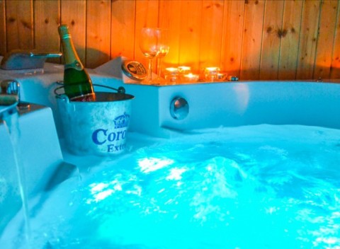 Vysočina s polpenziou, privátnou vírivkou a masážou v Chalupe Na špici.