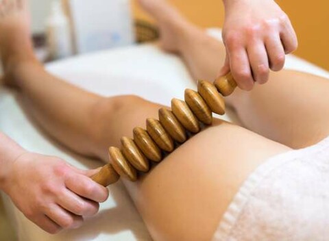 Maderoterapia v Nicols beauty salóne – formovanie tela a tváre s luxusným relaxom