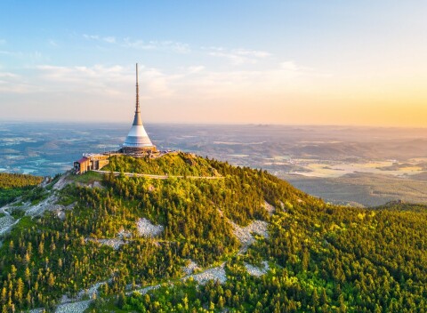 Liberec pri priehrade a 3 km od centra: Pobyt v Hoteli Fabrica *** s raňajkami formou bufetu + posedenie