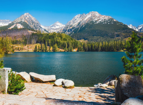 Dovolenka v apartmánoch v srdci Tatier pre dvoch blízko vláčikov, obchodu i reštaurácii.