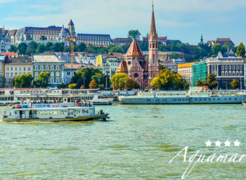 Budapešť neobyčajne v 4* historickom boteli na Dunaji s fľašou šampanského a raňajkami.