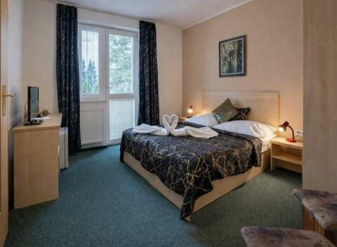 Penzión v centre Rajeckých Teplíc s raňajkami a zľavneným vstupom do Wellness Hotela Diplomat****