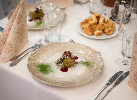 4-chodové menu pre dvoch v hoteli MOST SLÁVY*** v Trenčianskych Tepliciach