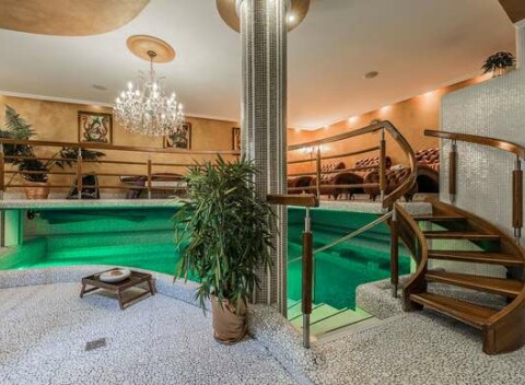 Relaxačné procedury v indických ájurvédskych kúpeľoch RASAJÁNA v GOLDEN ROYAL Boutique & SPA****