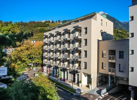 Región Bolzano: Talianske kúpele 850 m od termálov v City Hoteli Merano **** s raňajkami, wellness a fitness