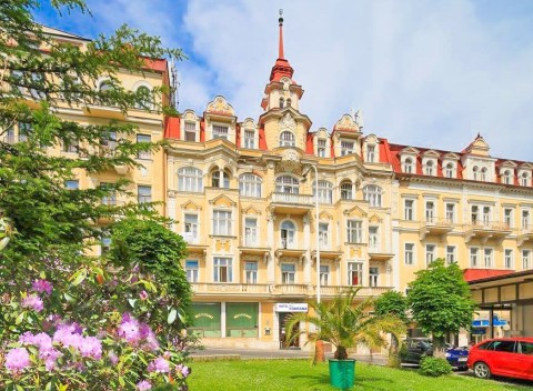 Mariánské Lázně: Hotel Fontána *** až s 34 wellness procedúrami a polpenziou.
