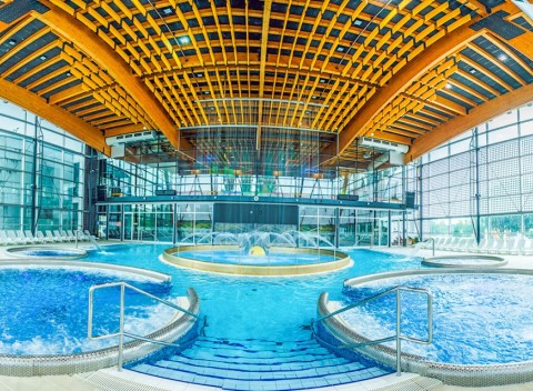 Vysoké Tatry vo Vila House Family s raňajkami, vstupom do aquaparku a saunou.