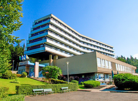 Beskydy: Hotel Relax *** pri Pustevnách s polpenziou, bazénom, alpským kúpeľom a wellness.