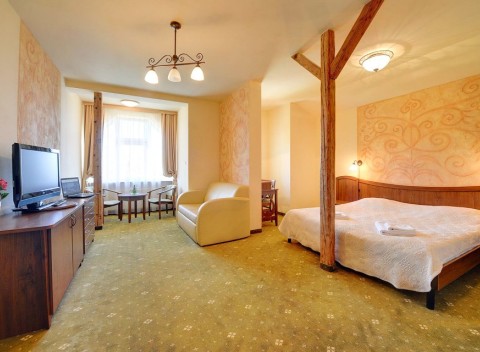 Poľsko: Krkonoše v hoteli Tarasy Wang *** s vírivkami, saunou a polpenziou.