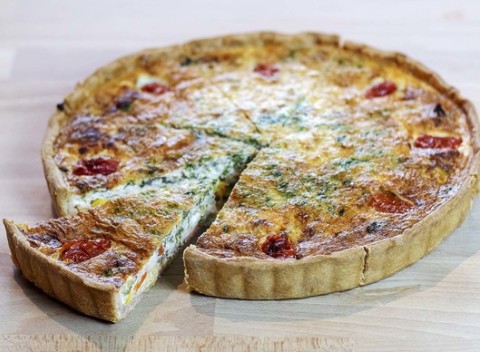 Obľúbený domáci quiche. Ručne robený slaný koláč podľa špeciálnej domácej receptúry.