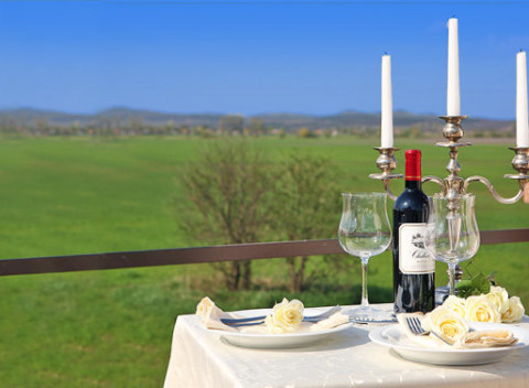 Maďarsko: Romantický mlyn pri Balatone s raňajkami, vírivkou, saunou a bazénom.