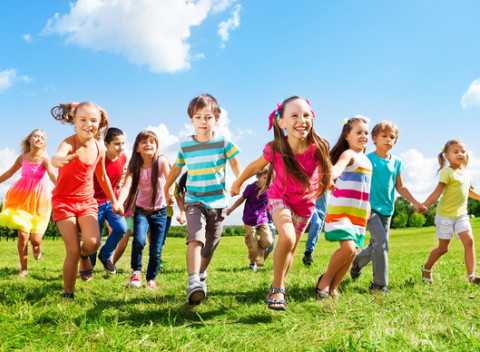 Detský jazykovo-agroturistický tábor na 6 dní s bazénom v srdci prírody, pre deti do 15 rokov.