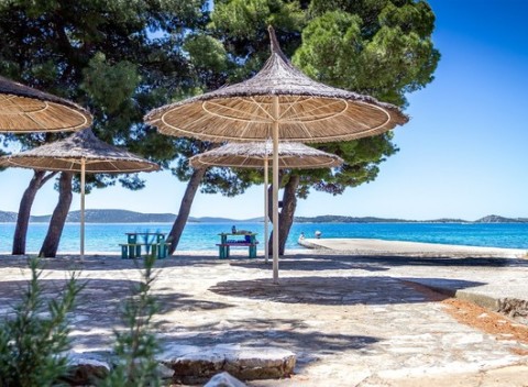 Rodinná dovolenka v obľúbenom letovisku Vodice vo vile pri mori, s polpenziou a 2 deťmi zdarma.