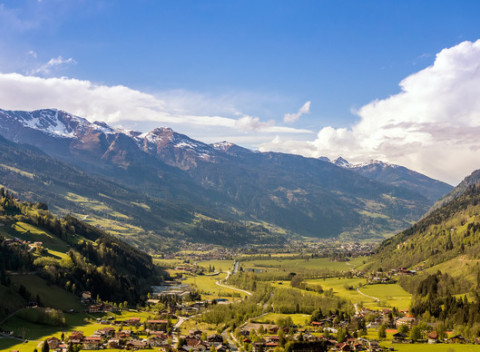 Skvelá dovolenka v krásnom penzióne Haslinger v salzburských Alpách s raňajkami a welcome drinkom.