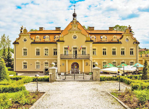 Stredné Čechy v Hoteli zámek Berchtold s raňajkami + futbalgolf a ďalšie aktivity.