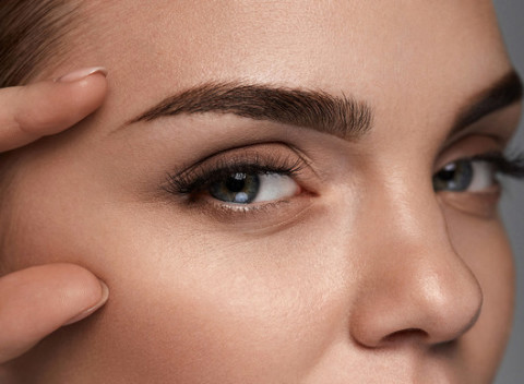 Obočie podľa vašich predstáv a čŕt tváre metódou microblading. Buďte stále krásna!