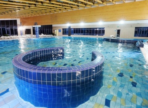 Oddych v penzióne na Rožku s procedúrami v kúpeľnom dome Detvan či kúpaním v Holidayparku Kováčová.