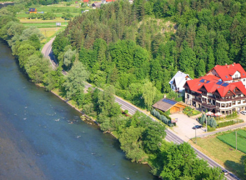 Leto hneď pri Dunajci v poľskom rodinnom hoteli Smile Pieniny*** so saunami.