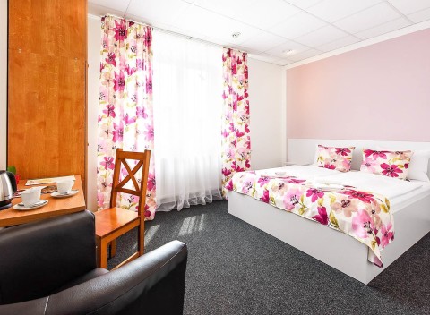 Východné Čechy v Hoteli Tatra *** + polpenzia, privátne wellness a procedúry.