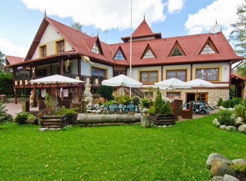 Relax s privátnym wellness a polpenziou priamo pod Tatrami vo vile Astra.