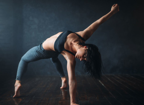 Vytancuj si s radosťou super postavu a kondičku na tanečných kurzoch pre dospelých v elledanse.