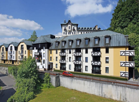 Mariánské Lázně - predĺžený víkend pre dvoch v Spa hotel Devín s raňajkami.