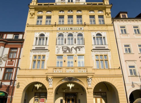 Víkendový pobyt s raňajkami pre dvoch v historickom Grandhoteli Zvon Č. Budejovice.