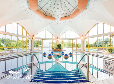 Sárvár v zámockom hoteli s celodenným vstupom do kúpeľov a polpenziou + platnosť až do mája 2020.