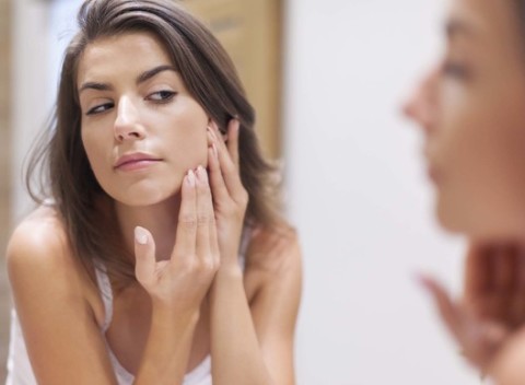 Kozmetické balíčky – čistenie, ošetrenie alebo masáž s peelingom v Salóne FREYA krása a relax.