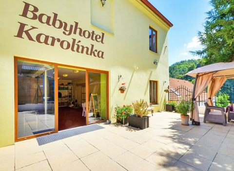 Vranov nad Dyjí v rodinnom hoteli s wellness balíčkom a polpenziou + dieťa do 5,9 rokov zadarmo.