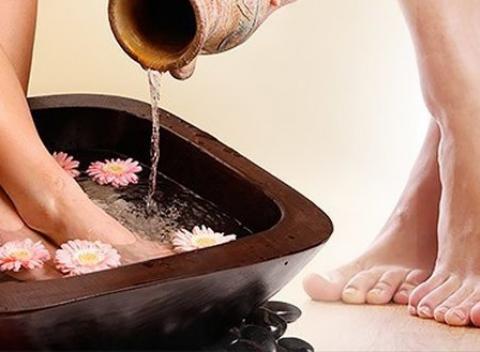 Všetko pre krásne nôžky Mokrá pedikúra s možnosťou masáže