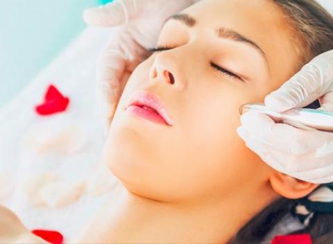 Ošetrenie a ozdravenie pleti Vyčistenie a omladnutie pleti vďaka skin scrubberu