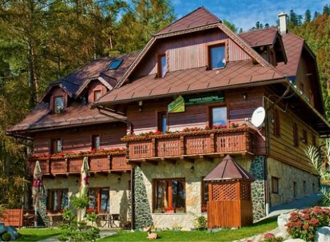 Užite si kúzelnú prírodu Hodina odpočinku v saune, bohaté raňajky