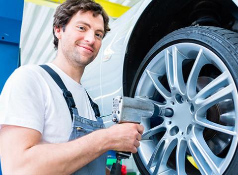 Prezutie a vyváženie auta Profesionálna starostlivosť o vášho tátoša